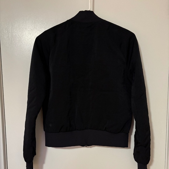 Lululemon Non-Stop Bomber Size 4 - Picture 2 of 7